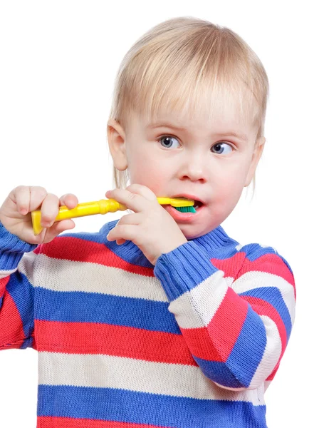 Borstning av barn tänder — Stockfoto