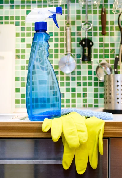 Limpeza da cozinha — Fotografia de Stock