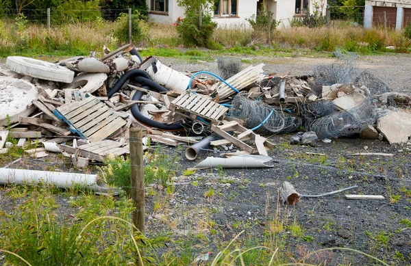 Heap of construction waste — Stock Photo, Image