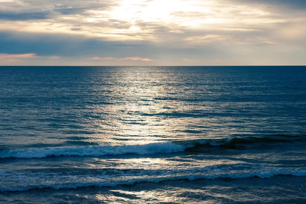 Zachód słońca nad oceanem — Zdjęcie stockowe