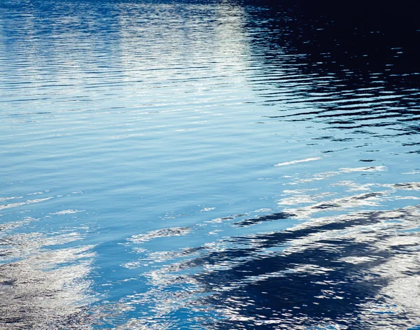 Ondulazione dell'acqua — Foto Stock