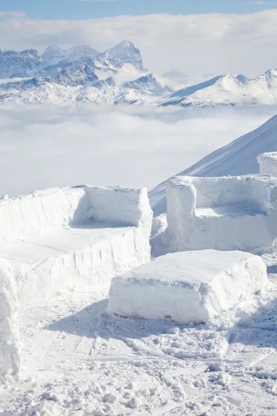 Schneecafé in den Bergen — Stockfoto