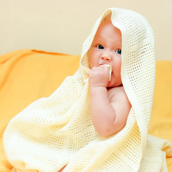 Niño de siete meses — Foto de Stock