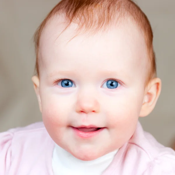 Bebé alegre —  Fotos de Stock