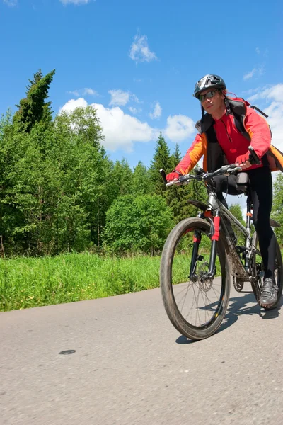 Reisender Radfahrer — Stockfoto