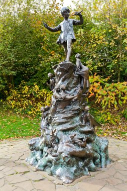 peter pan heykeli