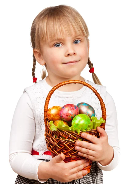 Meisje houden easter basket — Stockfoto