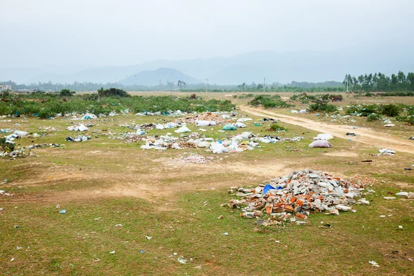 Roadside dumping — Stock Photo, Image