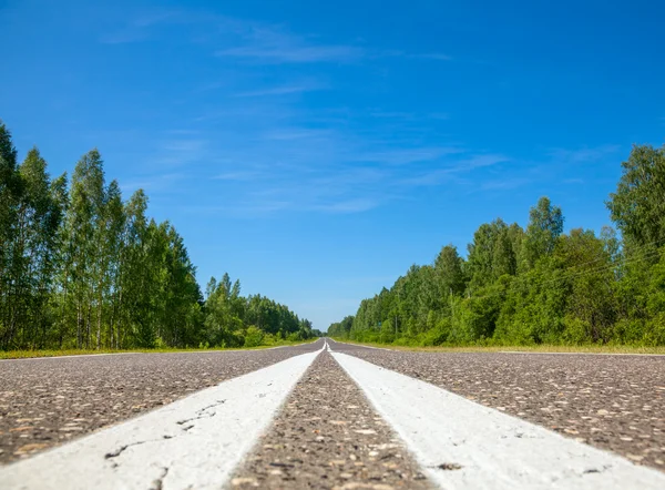 Fahrbahnmarkierung — Stockfoto