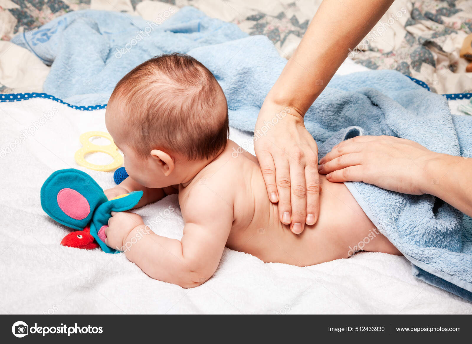 Bebe Osteopathie Images Libres De Droit Photos De Bebe Osteopathie Depositphotos
