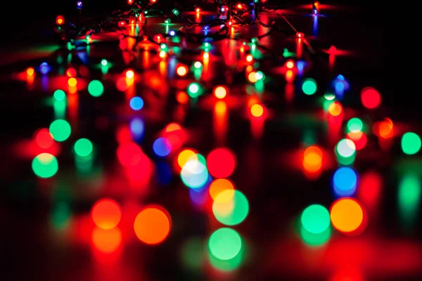 Verschwommene Weihnachtsbeleuchtung Abstrakter Hintergrund — Stockfoto