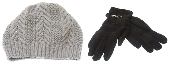 Комплект зимней шляпы и перчатки изолированы на белом фоне . — стоковое фото