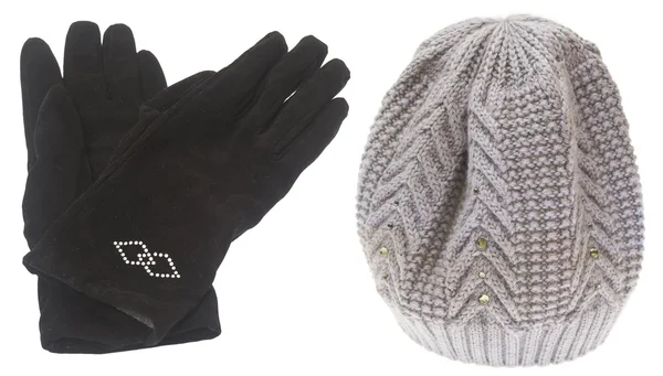 Conjunto de gorro de invierno y guantes aislados sobre fondo blanco . —  Fotos de Stock