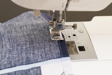 iğne ile dikiş makinesi