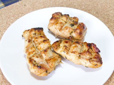 ızgara tavuk dilimlenmiş