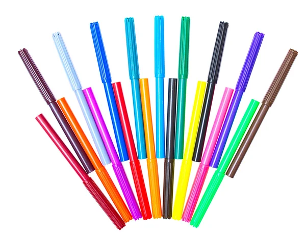 Stylos feutre multicolores isolés sur fond blanc — Photo