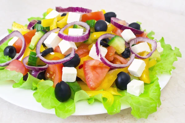 Verse lekkere Griekse salade — Stockfoto