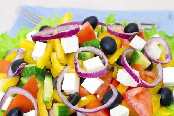 Salade grecque fraîche savoureuse — Photo