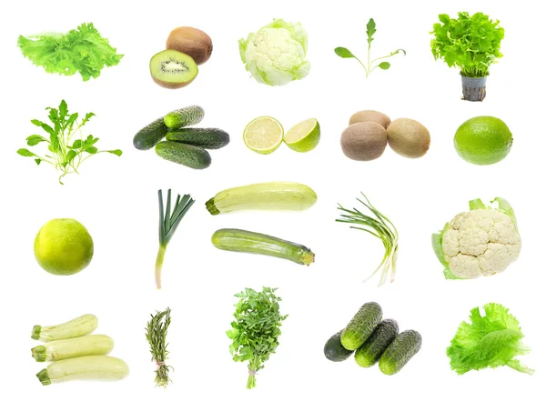 Conjunto de vegetais verdes frescos isolados sobre fundo branco — Fotografia de Stock