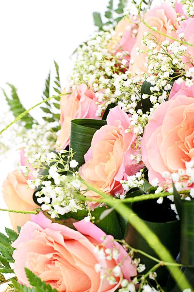 Bunte Blumen Strauß isoliert auf weißem Hintergrund — Stockfoto