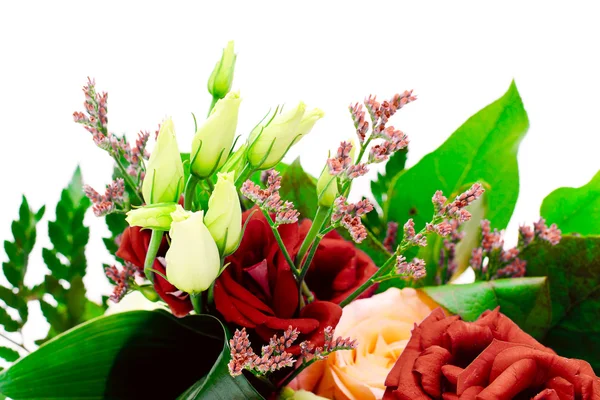 Kleurrijke bloemen boeket geïsoleerd op witte achtergrond — Stockfoto