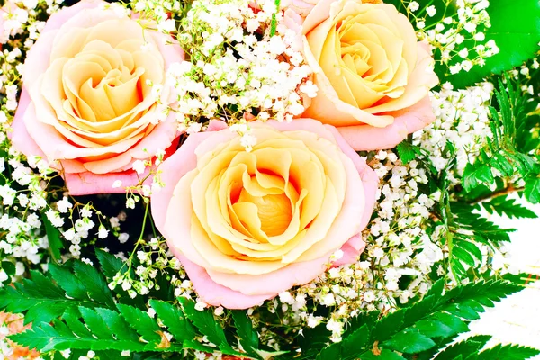 하얀 배경에 따로 떨어져 있는 화려 한 꽃다발들 — 스톡 사진