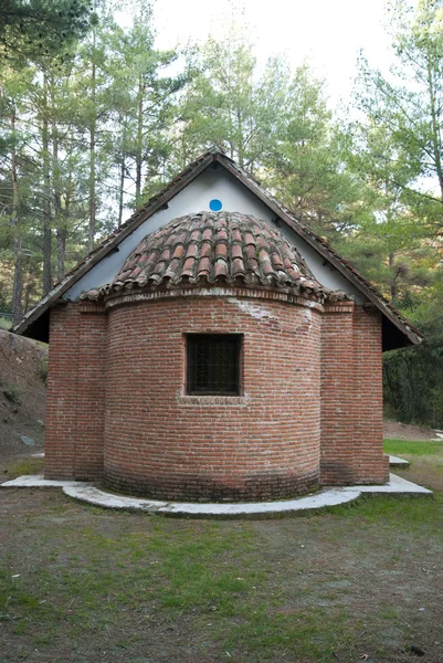 Pequeña capilla vieja — Foto de Stock