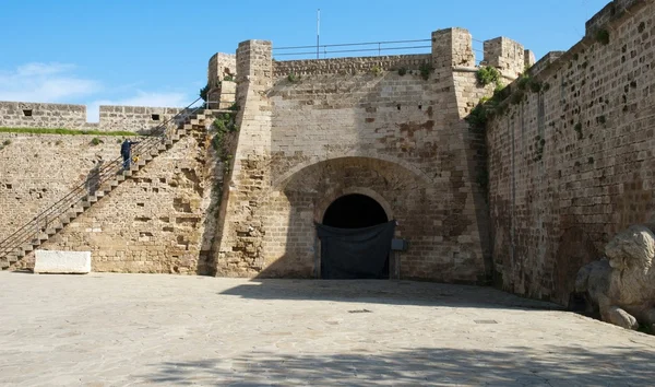 Corner gate — Stock Photo, Image