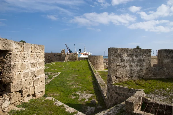 Murallas del histórico Castillo de Otelo —  Fotos de Stock