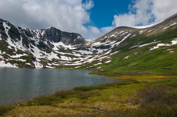 Horské jezero — Stock fotografie