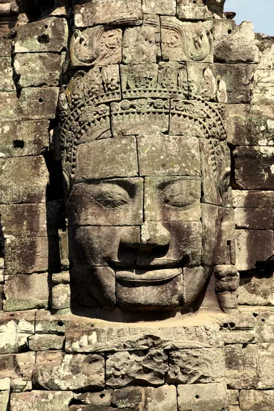 Het gezicht van de koning - bayon tempel angkor thom, cambodia — Stockfoto