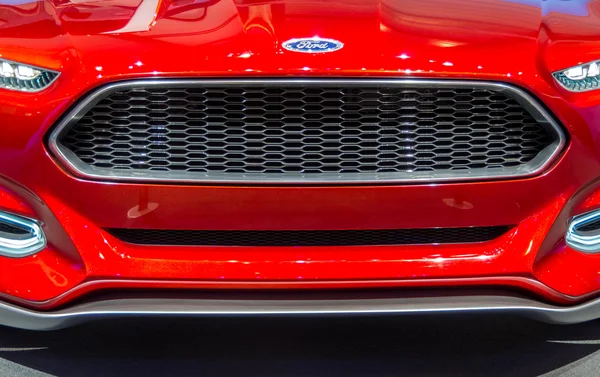 Ford evos auf dem 82. Genfer Autosalon 35 — Stockfoto