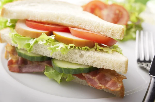 pastırma, Türkiye ve domatesli sandviç