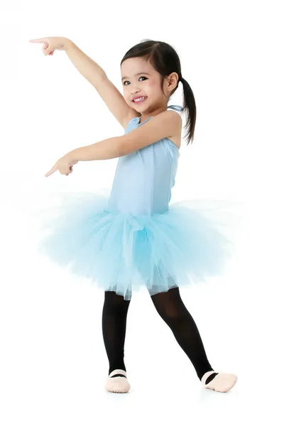 Портрет Изолированная Студия Снимок Маленьких Милых Азиатских Косички Прическа Балерины — стоковое фото