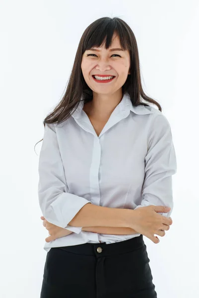 Asyalı Uzun Siyah Saçlı Beyaz Tişörtlü Sıradan Kollu Kadın Kameranın — Stok fotoğraf