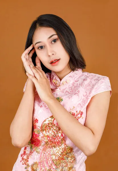 Portrait Nahaufnahme Studio Fotografiert Millennial Asiatischen Weiblichen Modell Rosa Chinesischen — Stockfoto