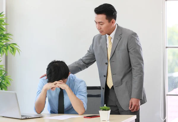Senior Asain Businessman Soothing Young Employee Who Feeling Stressed Upset — Stock Photo, Image