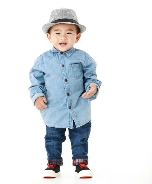 Härligt Porträtt Söt Asiatisk Liten Pojke Ler Smart Hatt Och — Stockfoto