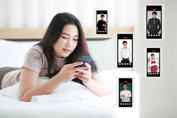 Mooie Aziatische Etniciteit Jonge Vrouw Ontspannen Liggend Bed Slaapkamer Met — Stockfoto