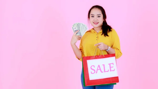 Portré Stúdió Lövés Ázsiai Fiatal Gazdag Gazdag Női Shopaholic Vásárló — Stock Fotó