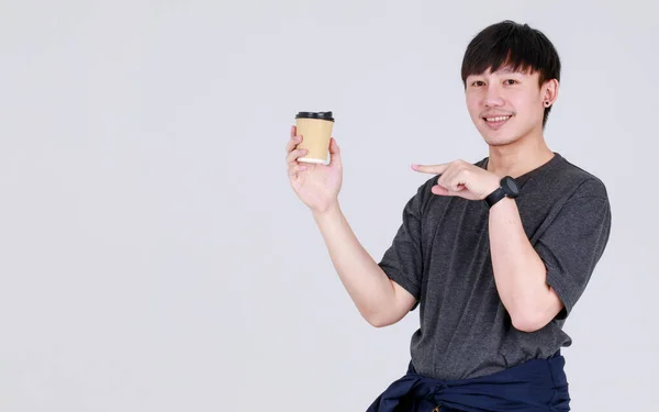 Smart Ung Kinesisk Kille Service Uniform Jacka Hålla Kaffekopp — Stockfoto