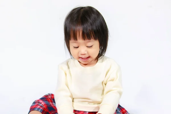 Studioaufnahme Von Kleinen Niedlichen Kurzen Schwarzen Haaren Asiatisches Mädchen Tochter — Stockfoto