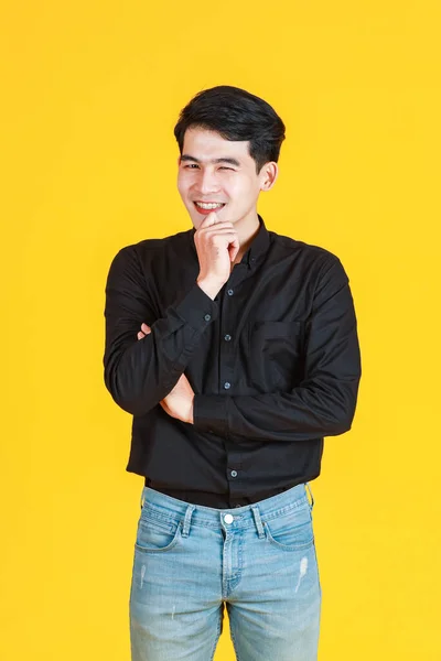 Retrato Estudio Disparo Asiático Joven Profesional Exitoso Hombre Negocios Camisa —  Fotos de Stock