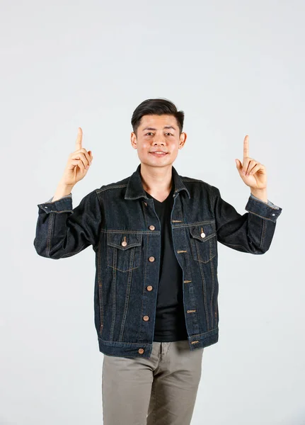 Studioaufnahme Asiatisches Junges Gut Aussehendes Männliches Hipster Model Lässiger Street — Stockfoto
