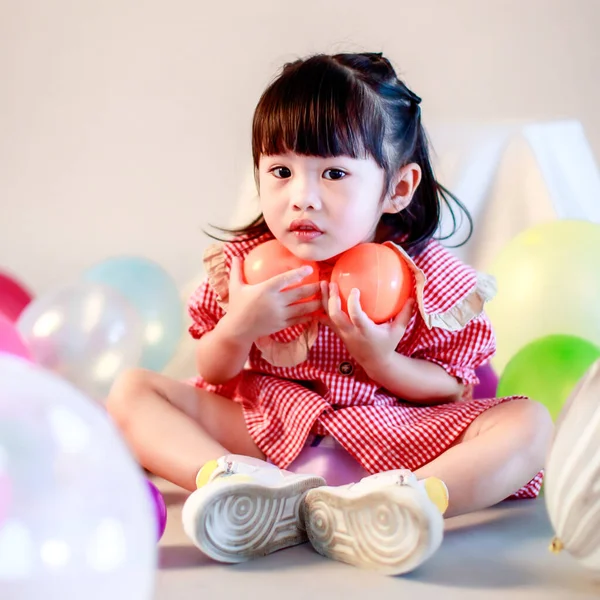 Retrato Estúdio Tiro Pouco Jardim Infância Bonito Pré Escolar Menina — Fotografia de Stock