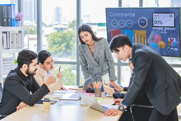 Businesswoman Manager Presenter Formal Suit Standing Holding Pen Pointing Graph — Photo