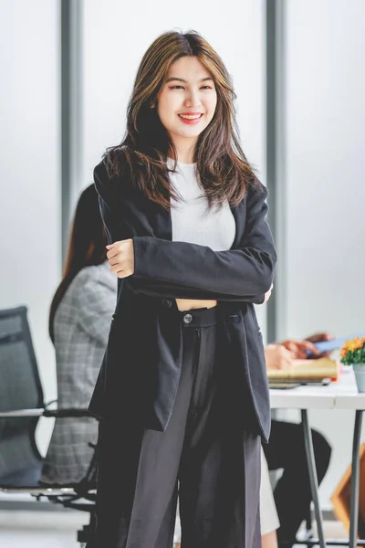 Portrait Shot Millennial Asian Cheerful Successful Professional Businesswoman Entrepreneur Formal — 스톡 사진