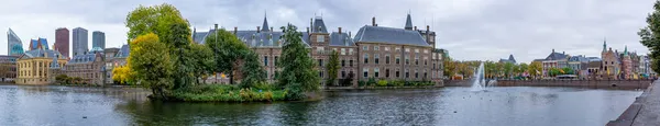 Panorama Image Hofvijver Hague Blue Hour Parliament Buildings Mauritshuis Skyline — Stock Photo, Image