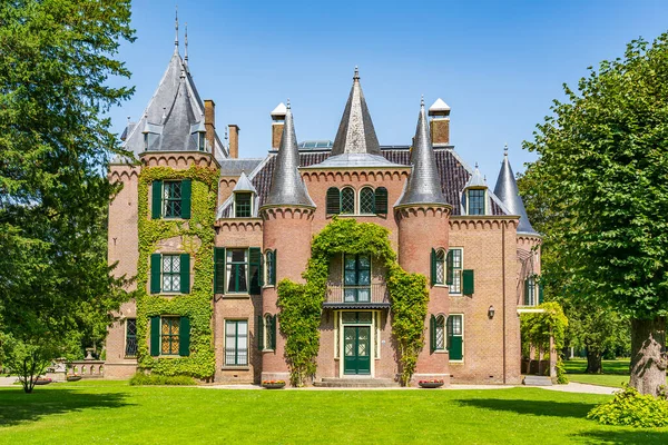 Side View Castle Partly Overgrown Beautiful Ivy Park Lisse Netherlands — Stock Photo, Image