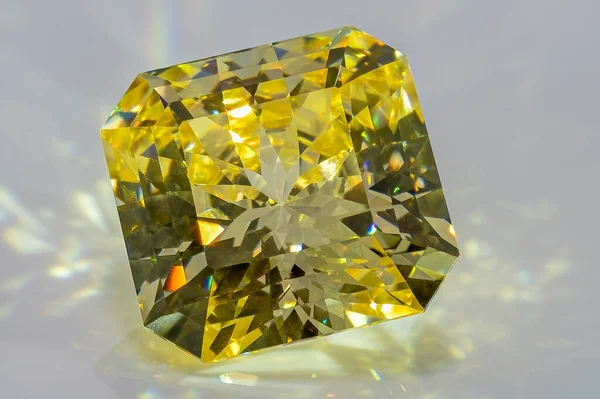 Detail Photo Focus Stacking Self Cut Cubic Zirconia Lemon Color — Stock Photo, Image